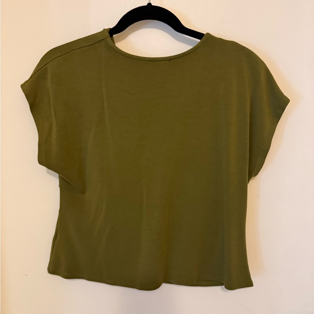 LIMITED TIME: 3 FOR $30 V-Neck Front Twist - Picture 2 of 5